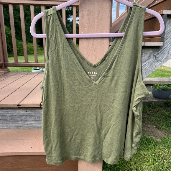 Boden Tops - Boden Khaki Green Women's Tank Top